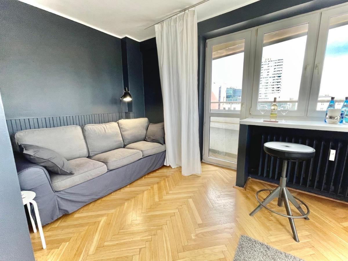 Super Silver 2xmetro Parking Wifi 300 Mb/s Nowy Netflix Hbo Appletv Filharmonia Appartement Warschau