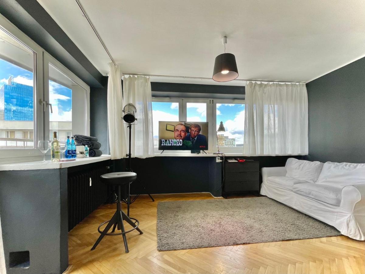 Super Silver 2xmetro Parking Wifi 300 Mb/s Nowy Netflix Hbo Appletv Filharmonia Appartement Warschau
